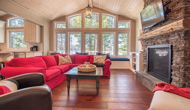 Fox Trot Cottage - Three Bedroom Cottage, Sleeps 6