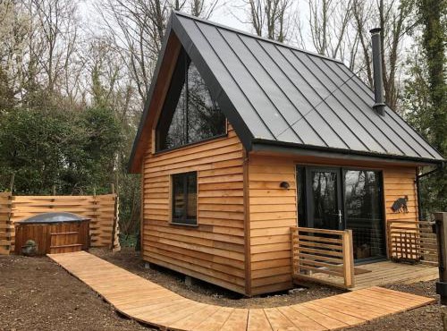 Foxes Hollow - Woodland Cabin - Alfriston