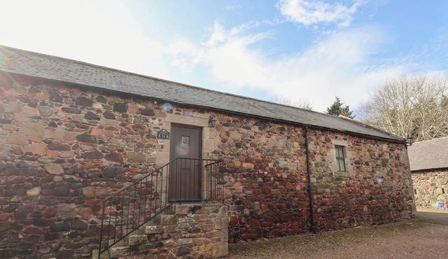FOXGLOVE COVET, family friendly, with pool in Wooler