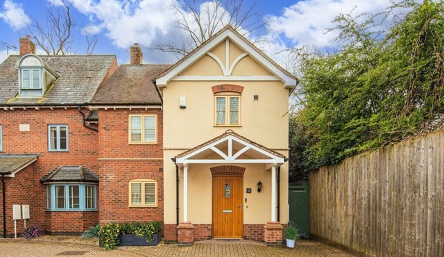 Foxglove House Summar