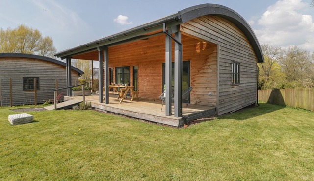 FOXGLOVE, pet friendly, with a garden in West Pennard