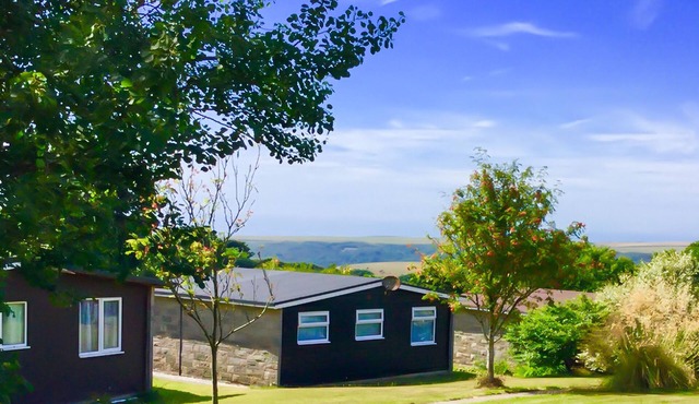 Foxgloves Bungalow UK39618