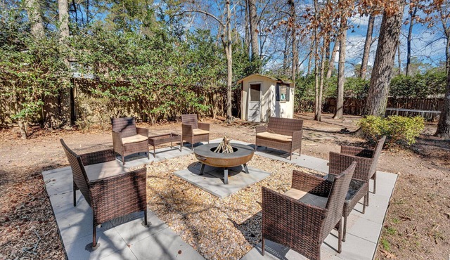 Foxhall Manor Master’s Retreat Hot tub and Fire pit