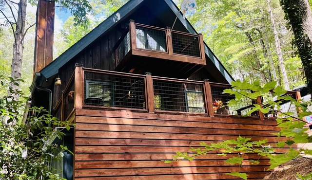 Foxlair! Your cozy cabin nestled in the Sky Valley golf resort and community.