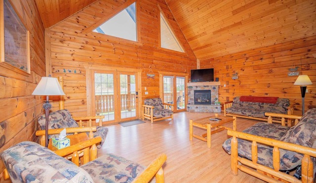 Foxtail Lodge - Warrens Retreat