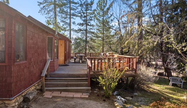 Foxtail, Quaint Cabin n 2 Bed/1 Bath!