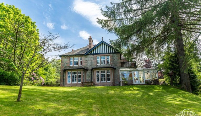Foyers Bay Country House