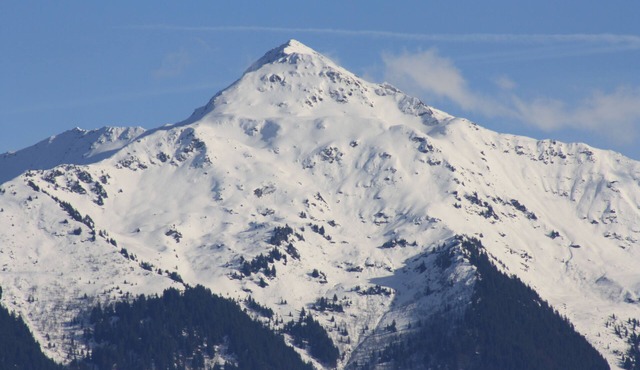 Independent apartment in individual house.