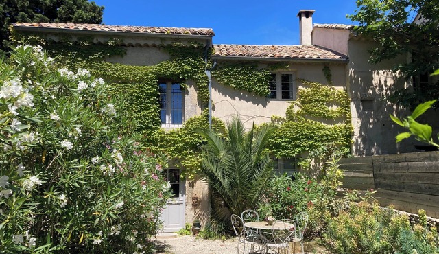 Drôme Provençale, Pierrelatte, La Garde D'adhémar , Gîte de Charme Avec Piscine
