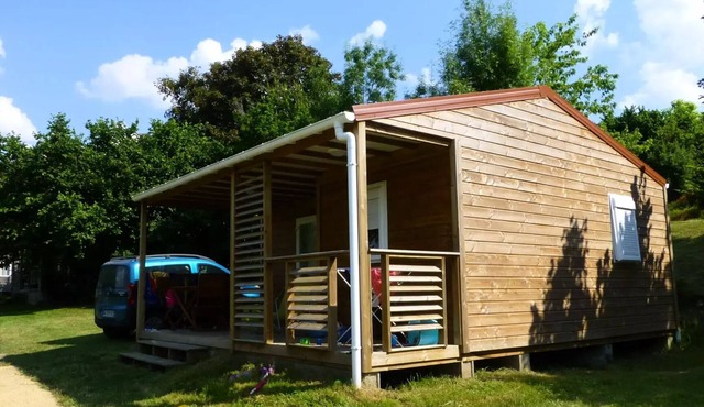 Flower Camping Les Terrasses de Dordogne * - Chalet Charmille Comfort 24-26.5m2 (2 bedrooms) - Covered terrace 12m2 - TV 4 persons