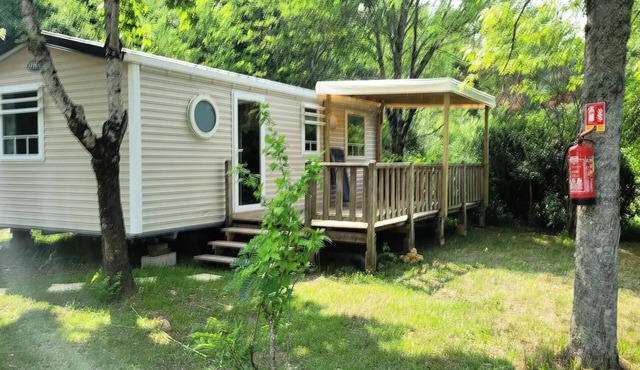 Flower Camping Les Terrasses de Dordogne * - Mobile home Premium 30 m2 (3 bedrooms) terrace semi-covered 15m2 + TV + LV + Clim 6 persons