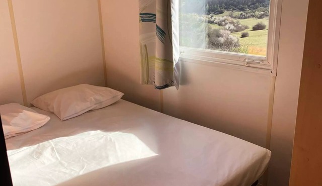 Flower Camping Les Terrasses de Dordogne * - Mobile Home Chêne Confort 23m² (2 bedrooms - 5 people) - covered terrace 10m2 - Saturday/Saturday 5 people