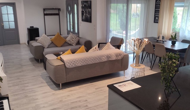 Charmante Maison Près du Futuroscope