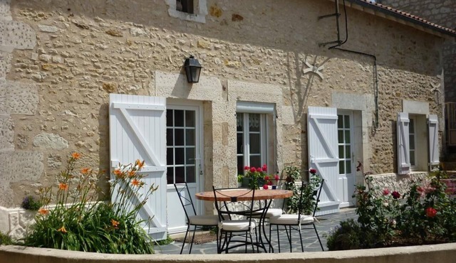 Le Gîte du Porche - Saint-georges-les-baillargeaux