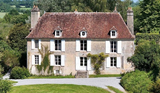 Authentic manor near Paris - 15 guests