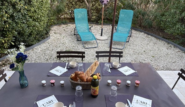 Cosy House with Garden, Bedrooms & PRM Comfort