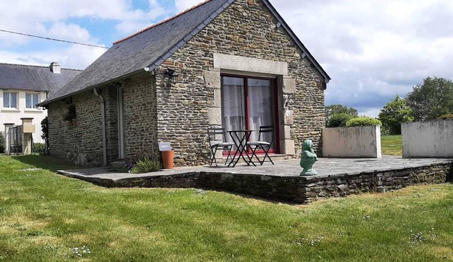 Breton getaway in a charming cottage with garden and terrace