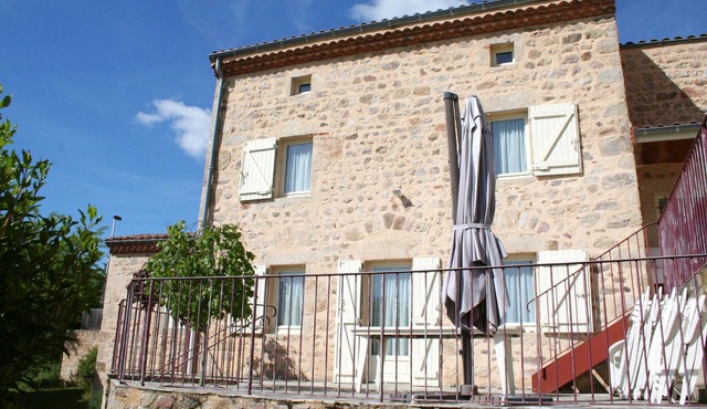Gîte Naole Ancienne Maison Dhabitation et ses Dépendances Spacieux et Lumineux