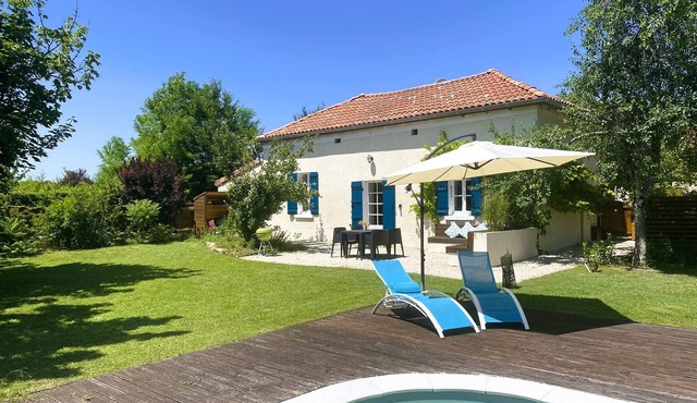 Gite La Banette - This cozy 1-4 person gite is fully equipped.