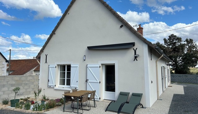 Country house, 10 min from Beauval Zoo and close to the Loire castles!