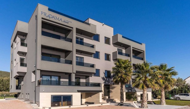 FRADAMA Blue A5 | Adriatic Luxury Villas