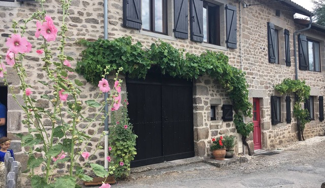 FRANCE-SUD-OUEST, country house and swimming-pool for rent