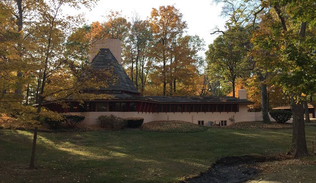 Frank Lloyd Wright Home "Woodside" ~ Amazing Architecture!