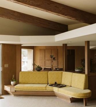 Frank Lloyd Wright student built riverfront home