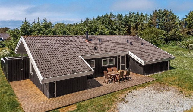 "Franka" - 950m from the sea by Interhome
