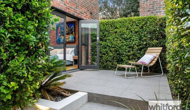 Frankie- Luxury Pool House, Sleeping 12, Geelong