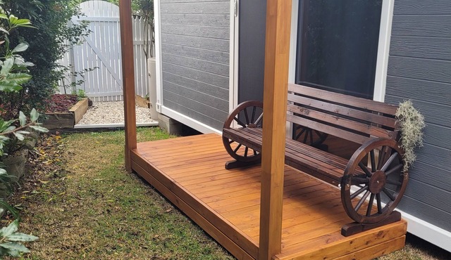 Frankie Manor is a unique pet friendly Tiny home located in Waratah.