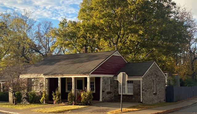 Franklin Historic Cottage on Old Womack Distillery