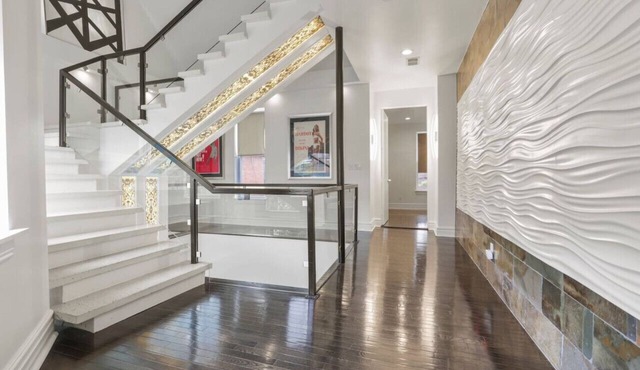 Franklin Manor-Columbus Downtown Luxury Estate.