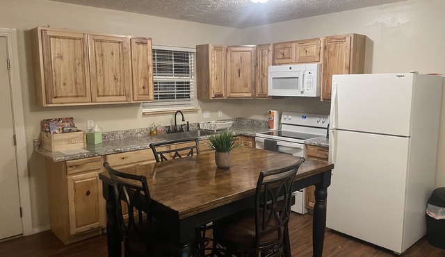 Franny’s Country Cottage (Whole House)