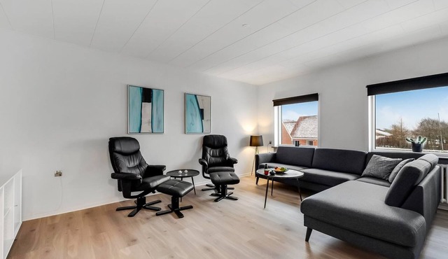 "Fransisca" - 5.5km from the sea by Interhome