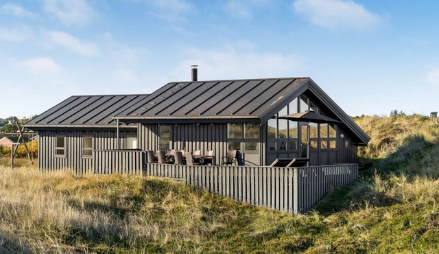 "Fransisca" - 600m from the sea by Interhome