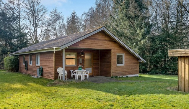 "Franzisca" - 200m to the fjord by Interhome