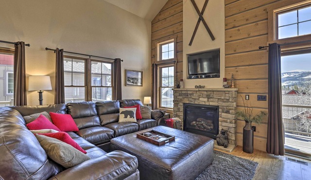 Fraser Cabin w/Hot Tub & Mountain Views!