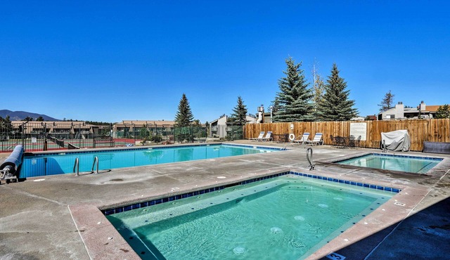 Fraser Mountain Retreat w/Resort Amenities!