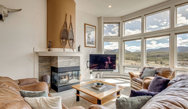 Fraser Townhome w/Deck, 7 Mi to Winter Park!