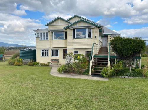 Frazerview Stay - Farm House - Sleeps 10 - Scenic Rim