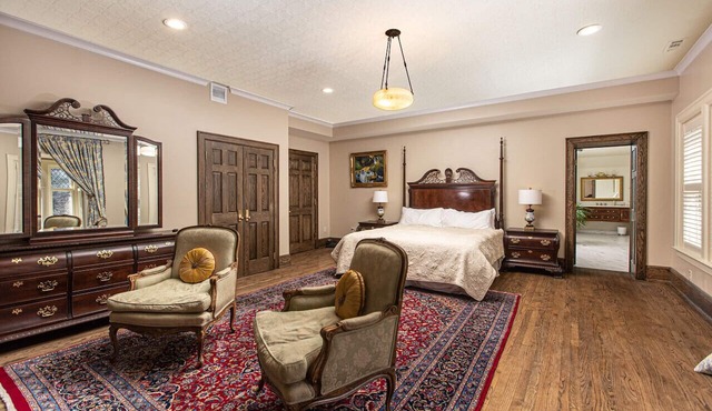 Frederick Stearns House in Detroit is a perfect venue for any private events.