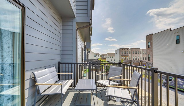 Frederick Townhome w/Balcony, Close to Parks!