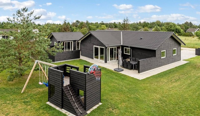 "Frederikke" - 990m from the sea by Interhome