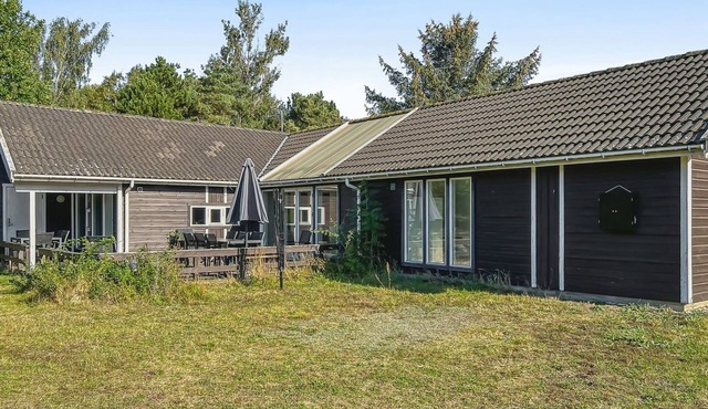 "Fredrike" - 500m from the sea by Interhome