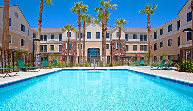 Free Breakfast. Outdoor Pool & Hot Tub. Near Edwards Air Force Base!