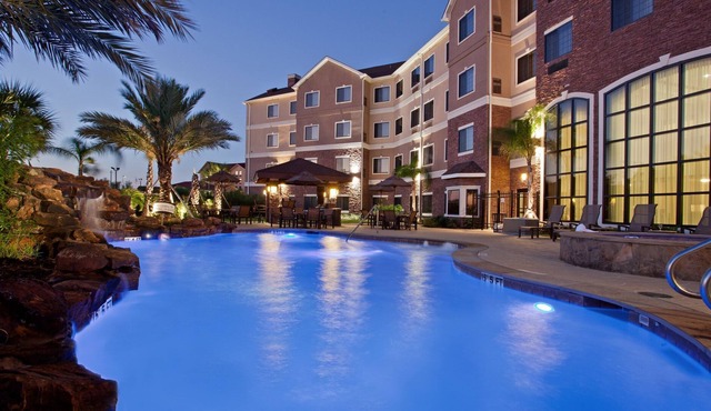 Free Breakfast + Outdoor Pool + 24 Hour Business Center | Close to NASA