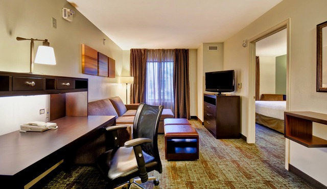 Free Breakfast. Pool and Hot Tub. Downtown Location. Near the University of Wisconsin-Madison!