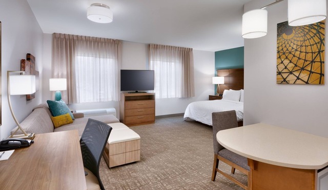 Free Breakfast. Pool & Hot Tub. Gym. Near Traverse Mountain Shopping Center!