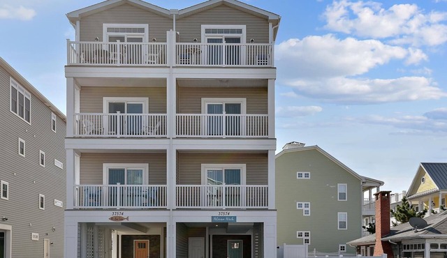 FREE DAILY ACTIVITIES INCLUDED! NEW LISTING, BRAND NEW CONSTRUCTION!